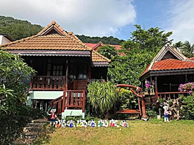 Bungalow con vistas al jardín — Tanyaporn House
